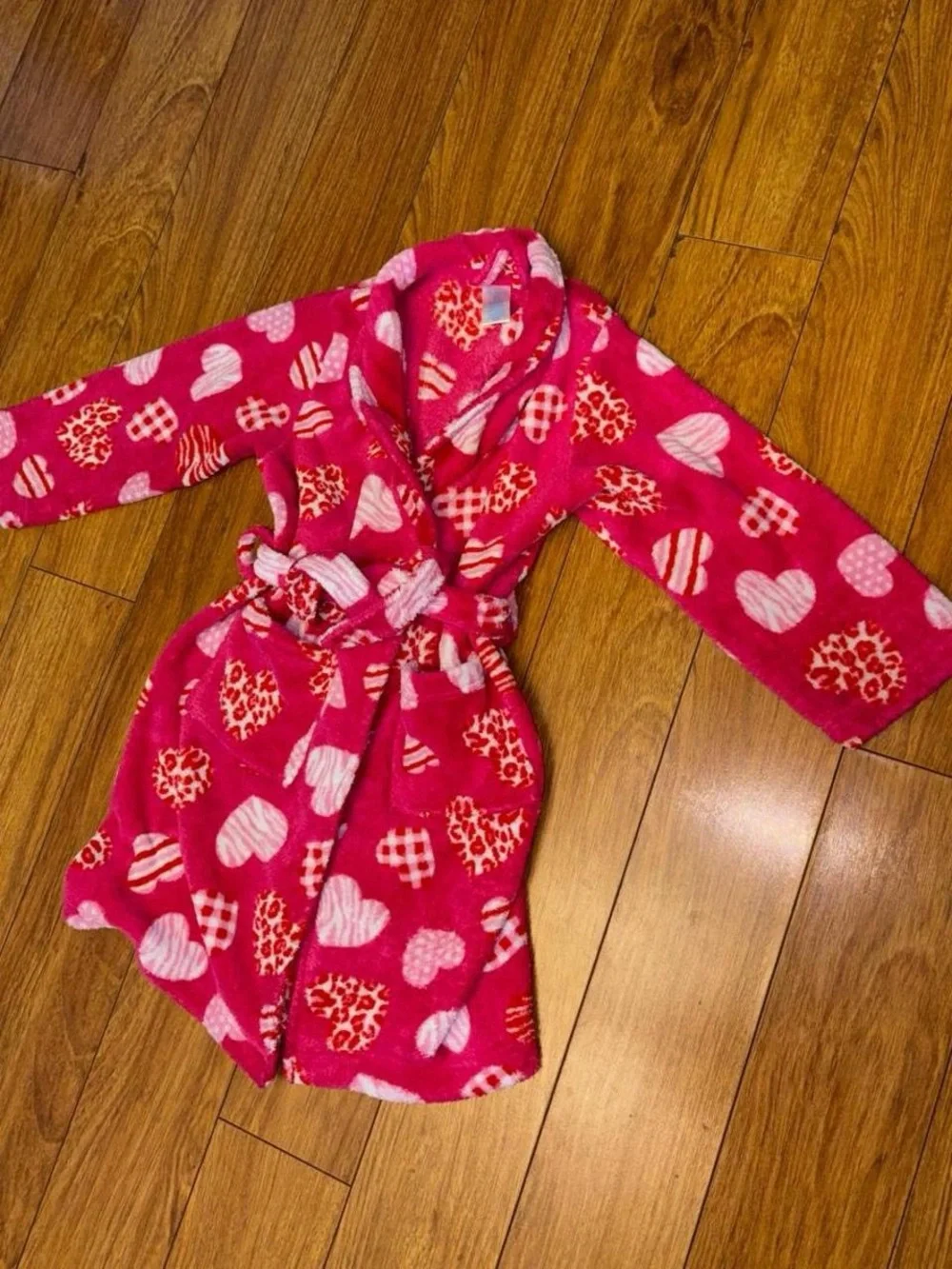 Y2K fuzzy robe with leopard print and striped hearts